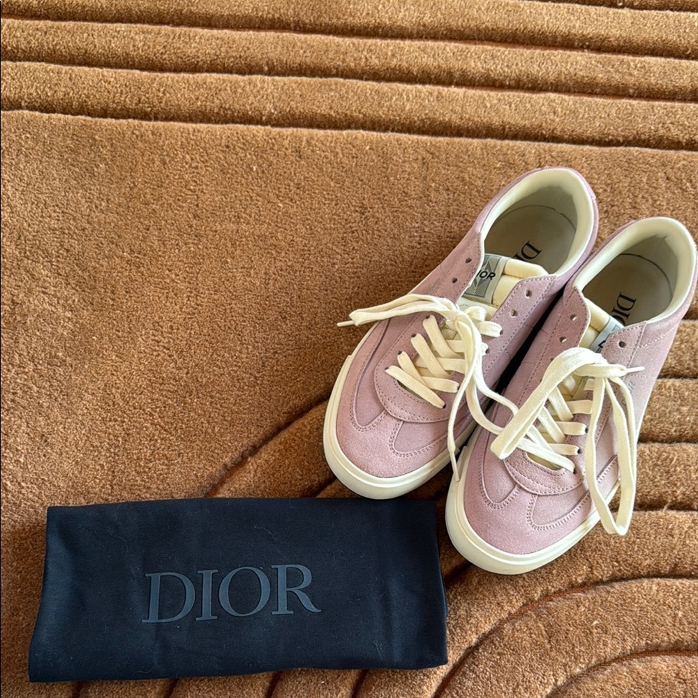 Dior B101 Pink Suede Low Top Sneakers – Size 43 (US 10)